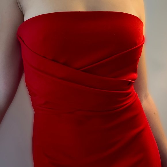 LULU'S RED DRESS - Picture 2 of 6